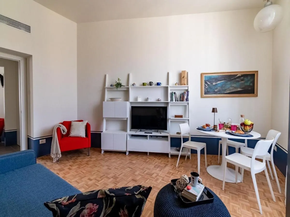 The Best Rent - Beautiful Apartment In Milan Downtown 0*,